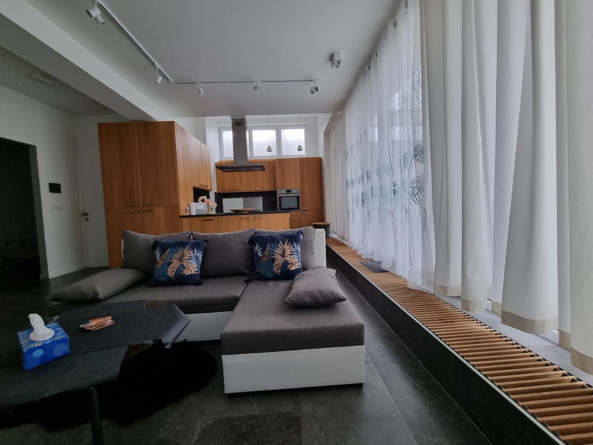 Bb Guesthouse Wezembeek-Oppem エクステリア 写真